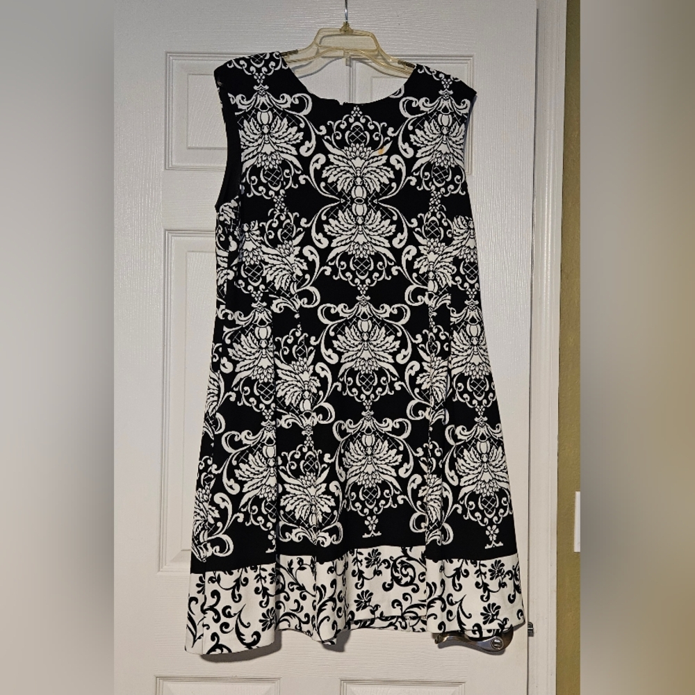 Floral Black and White dress